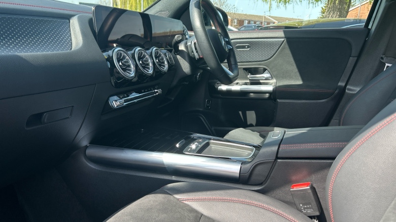 Mercedes-Benz Eqa 350 4M 215kW AMG Line Executive 66.5kWh 5dr At Electric Hatchback